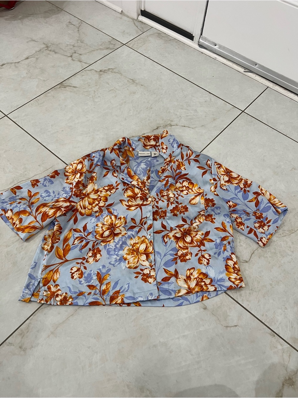 Rachel Zoe Blue Floral Cropped Button Down Shirt Size Medium